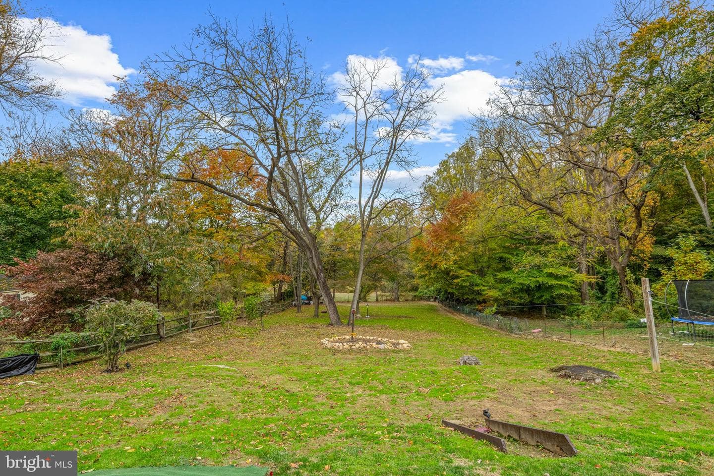 121 E Harmony Road photo 48