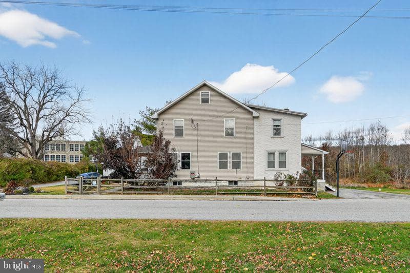 206 Race Street photo 4