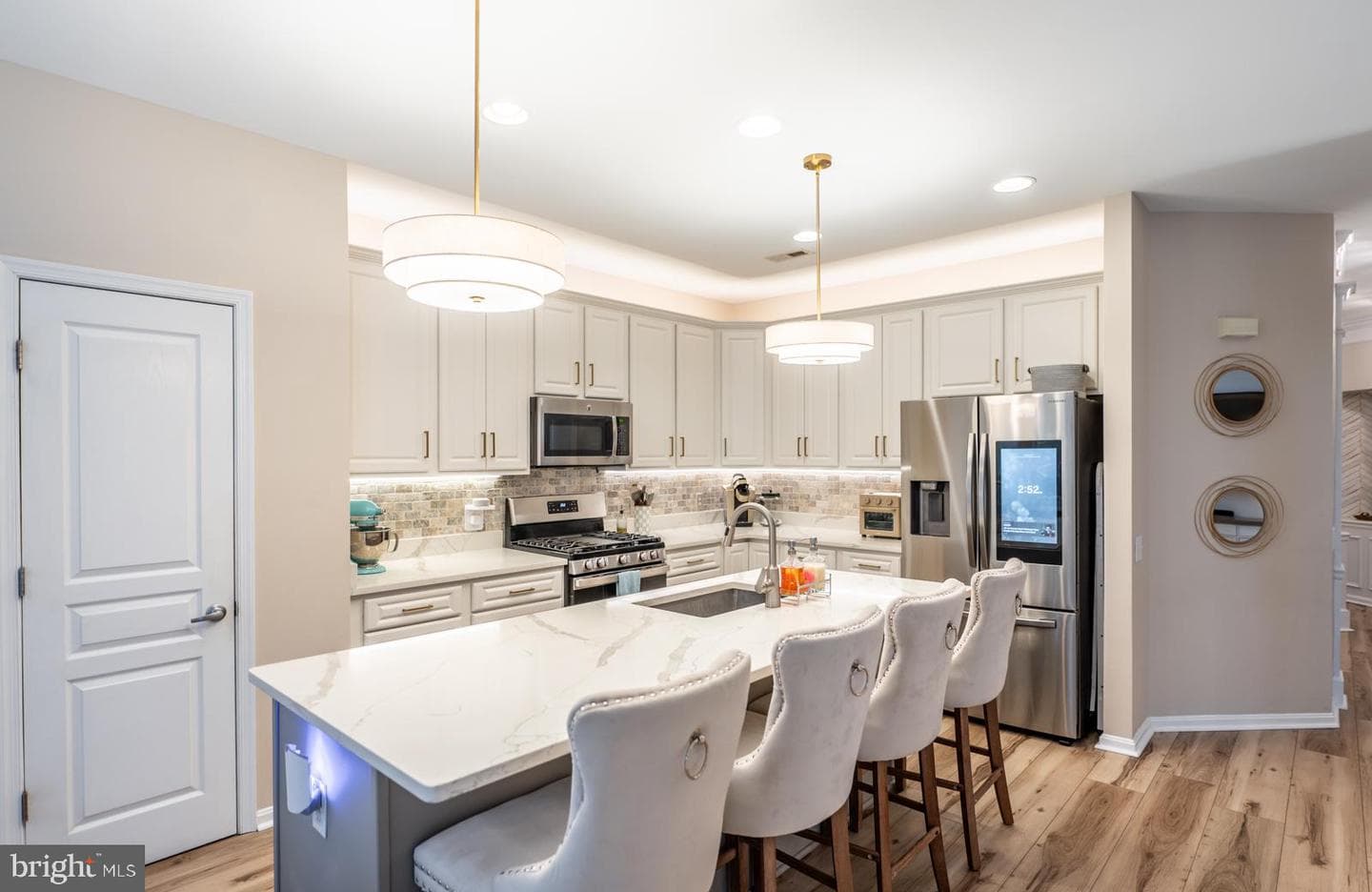 644 Churchill Road photo 12