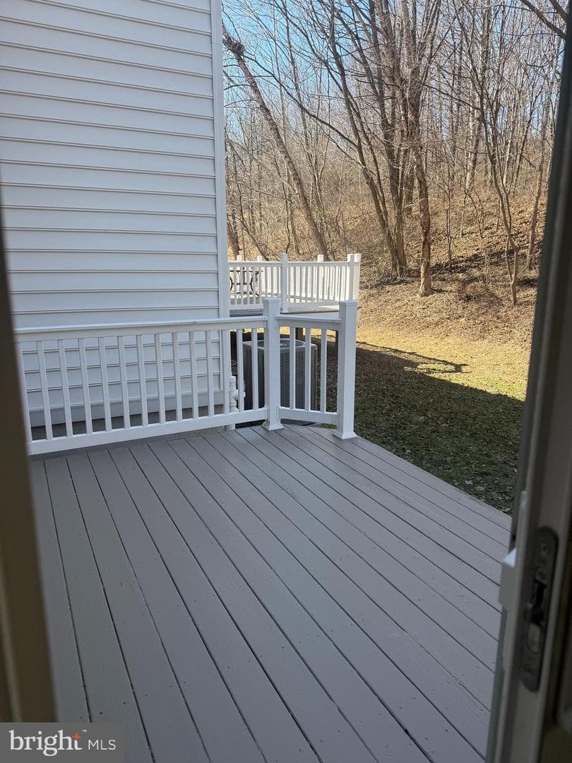 644 Churchill Road photo 33