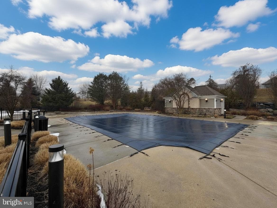 644 Churchill Road photo 35