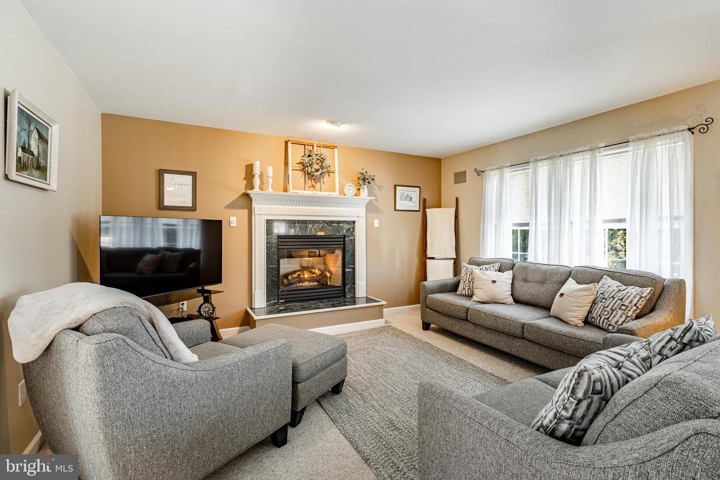 10 Walden Way photo 5