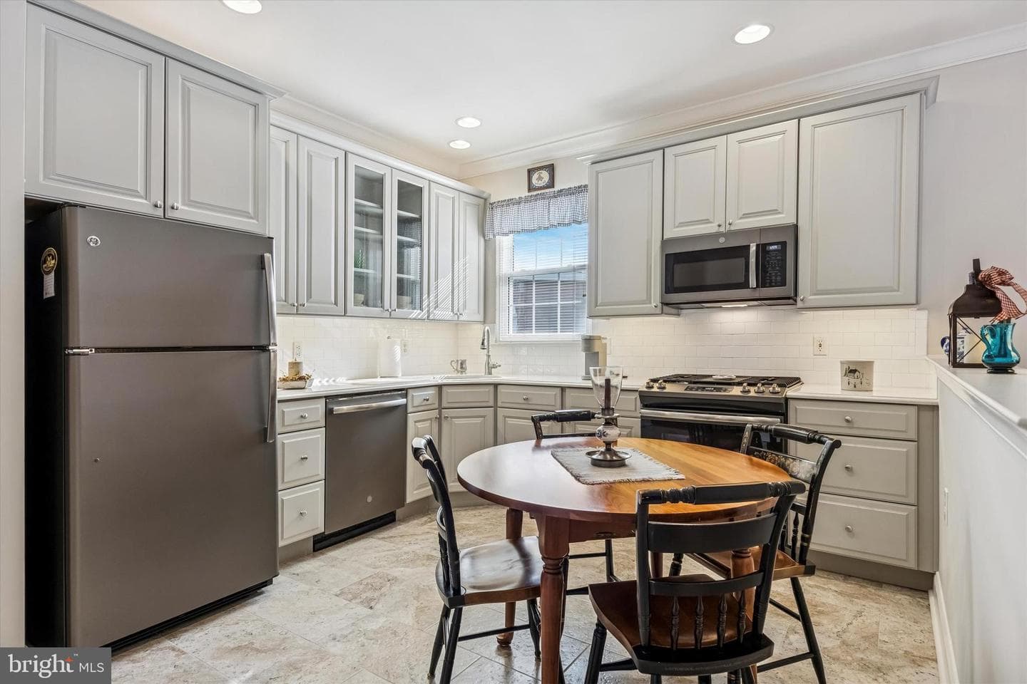 1454 Quaker Ridge #1454 photo 8