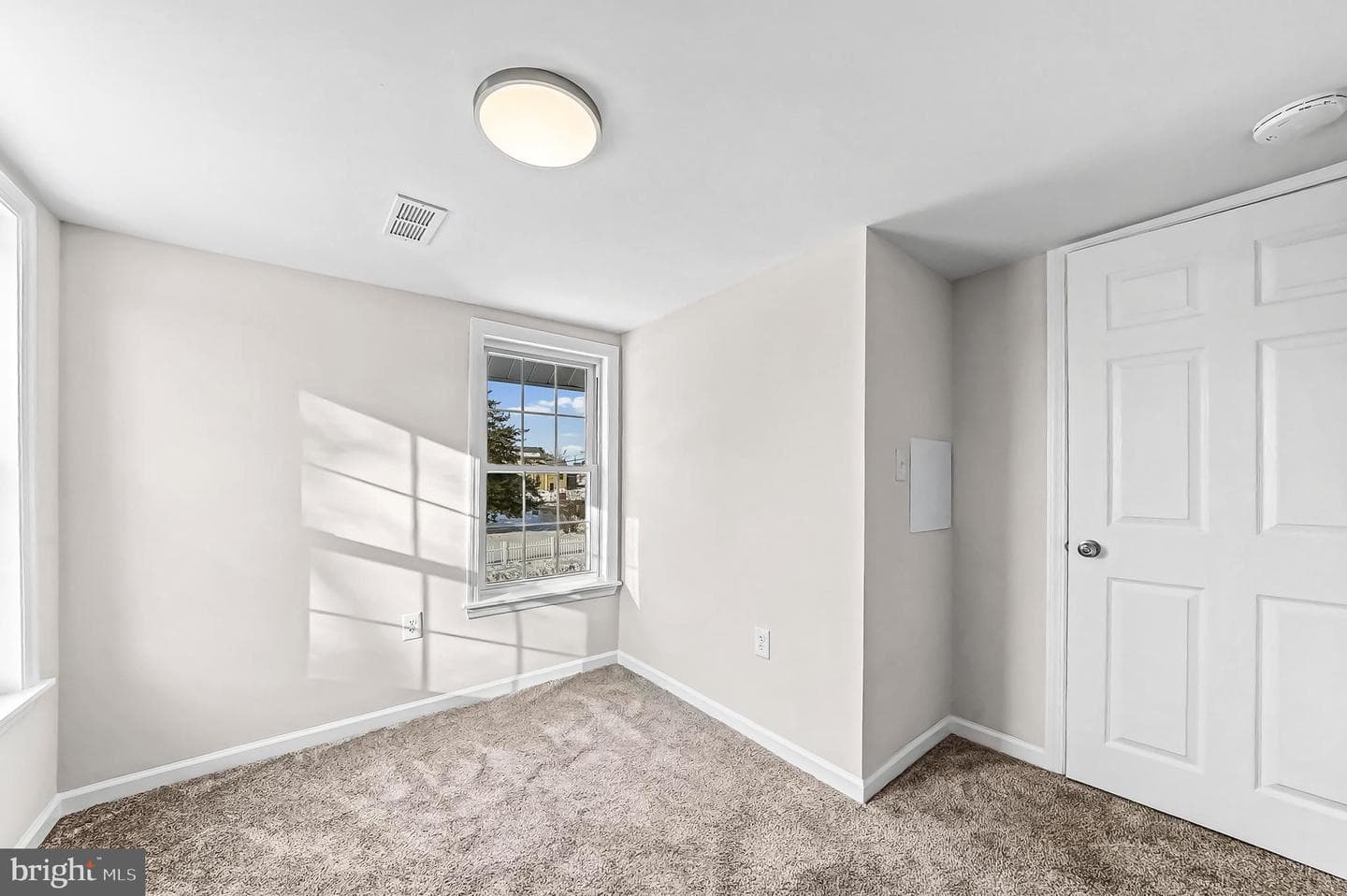 232 S 5th Street photo 16