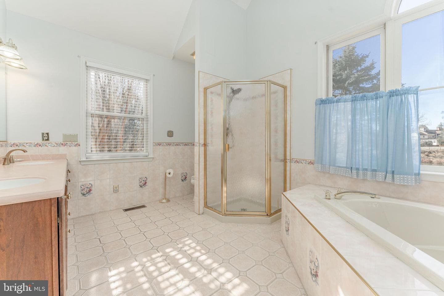 797 Tree Lane photo 32