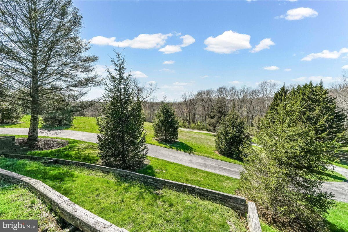 531 Chandler Mill Road photo 3