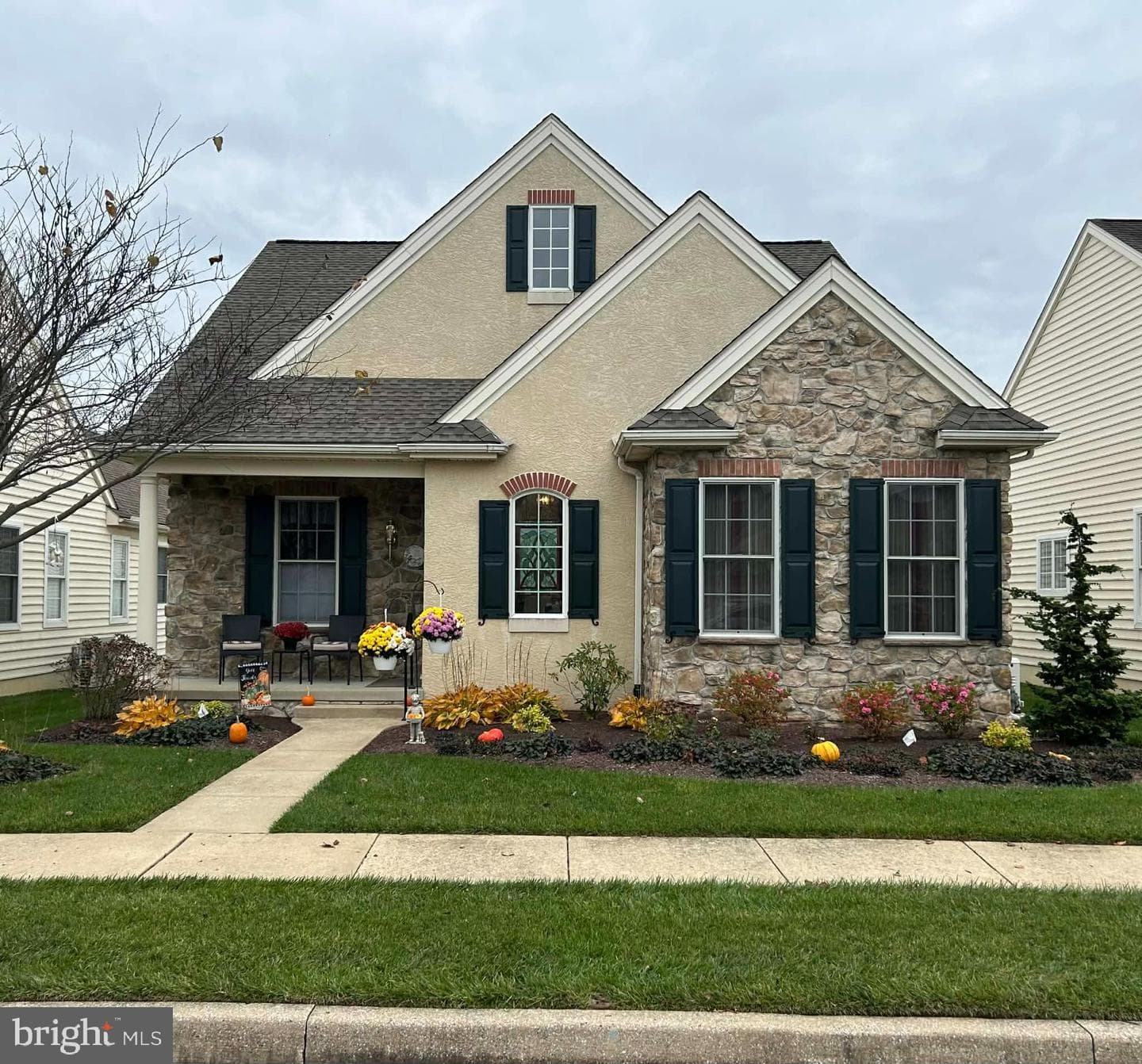 336 Carlisle Drive photo 4