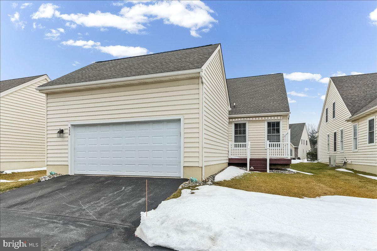 336 Carlisle Drive photo 40