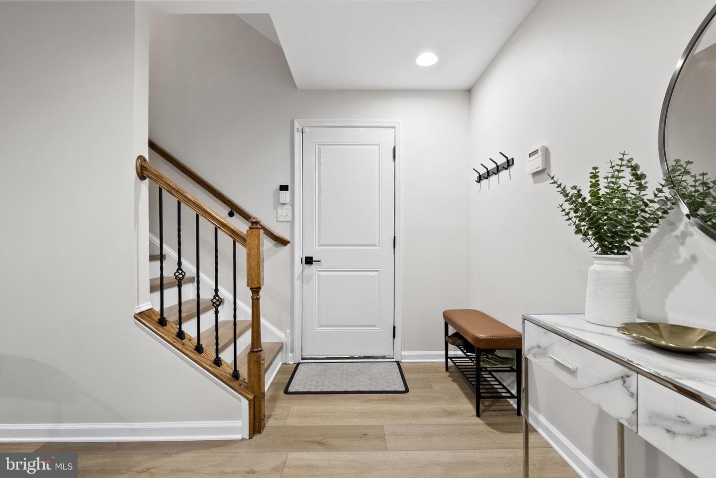 638 Bridge Street photo 40