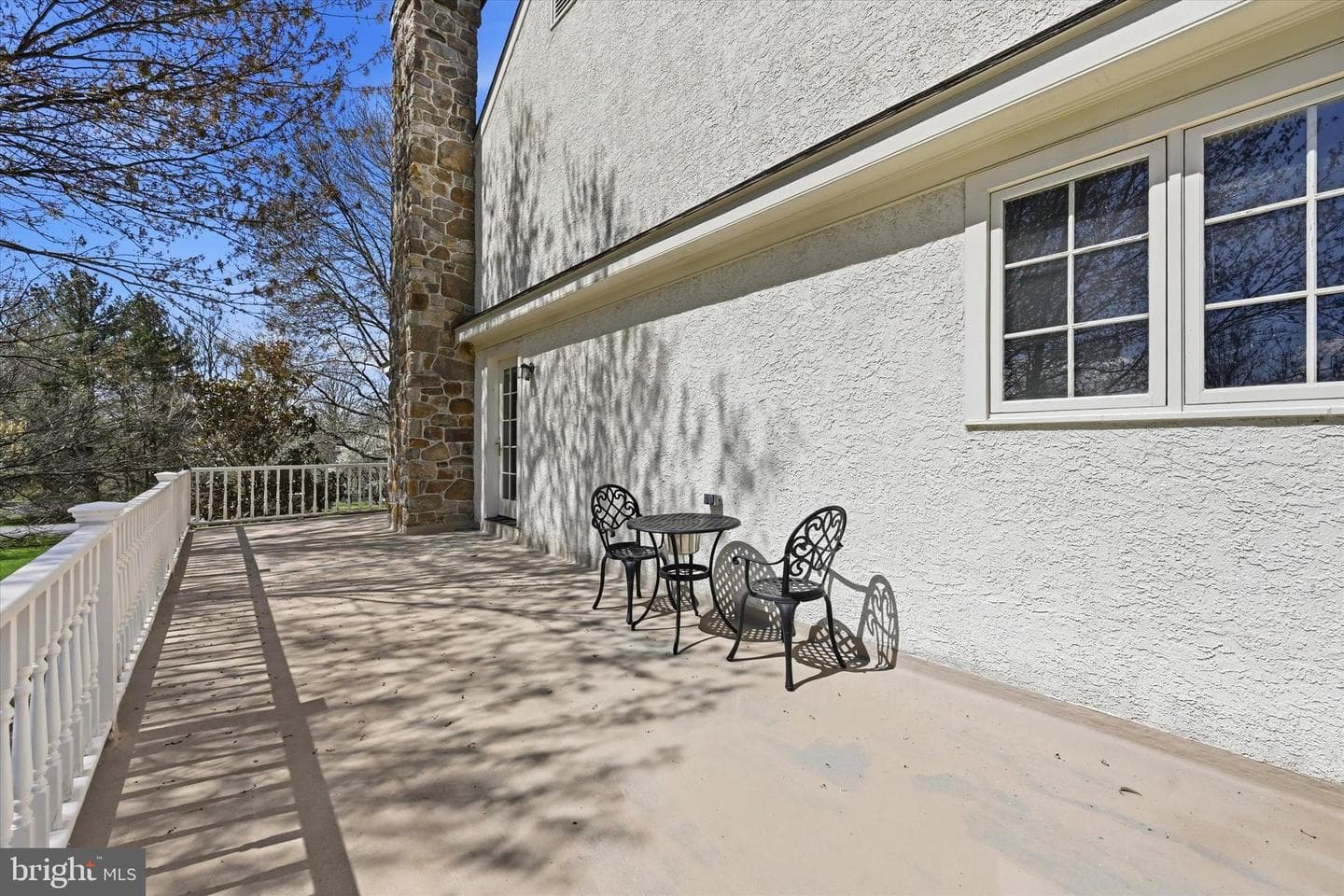 50 Howson Lane photo 37