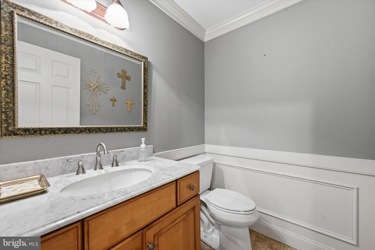 50 Howson Lane photo 68