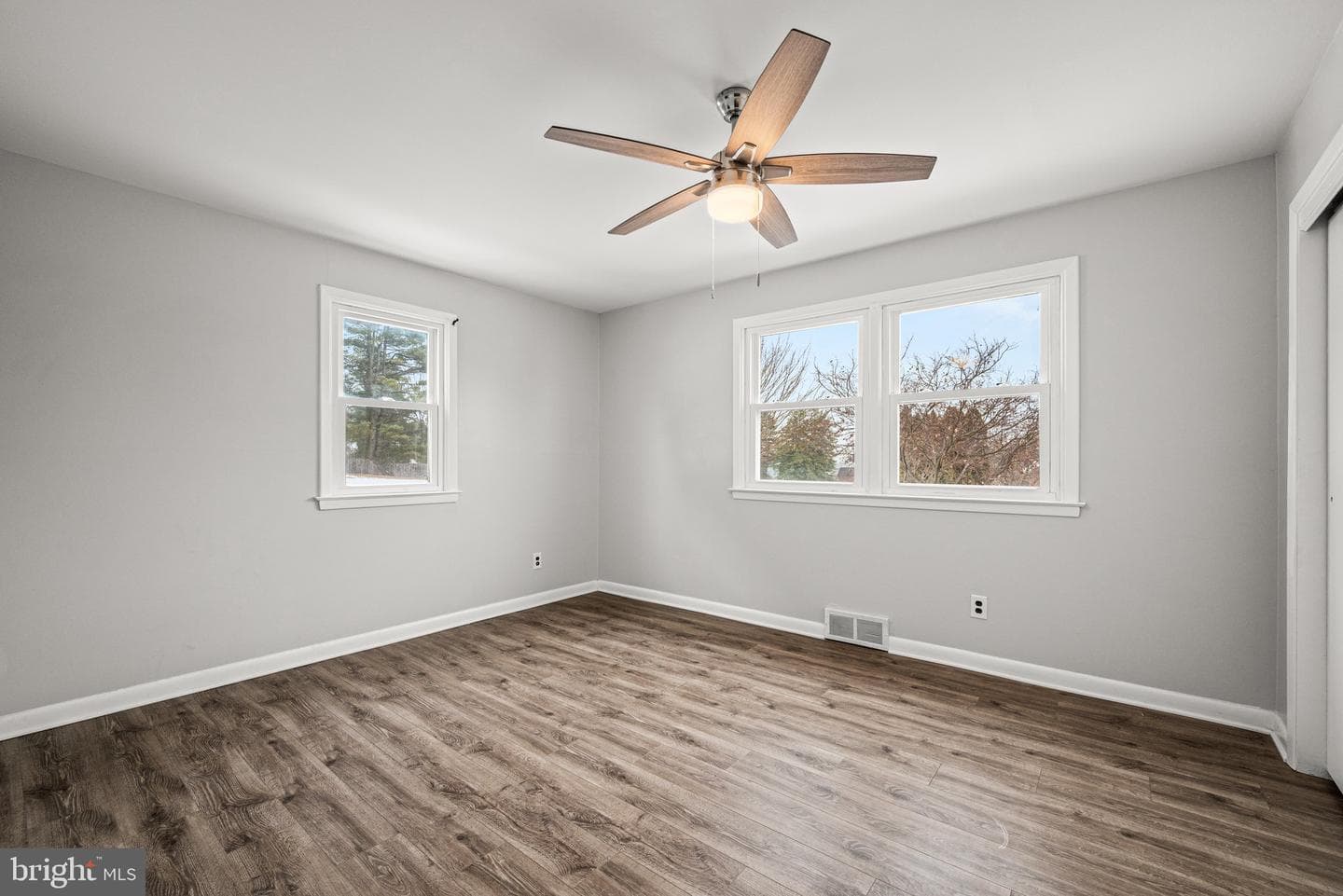 535 Kenview Avenue photo 16