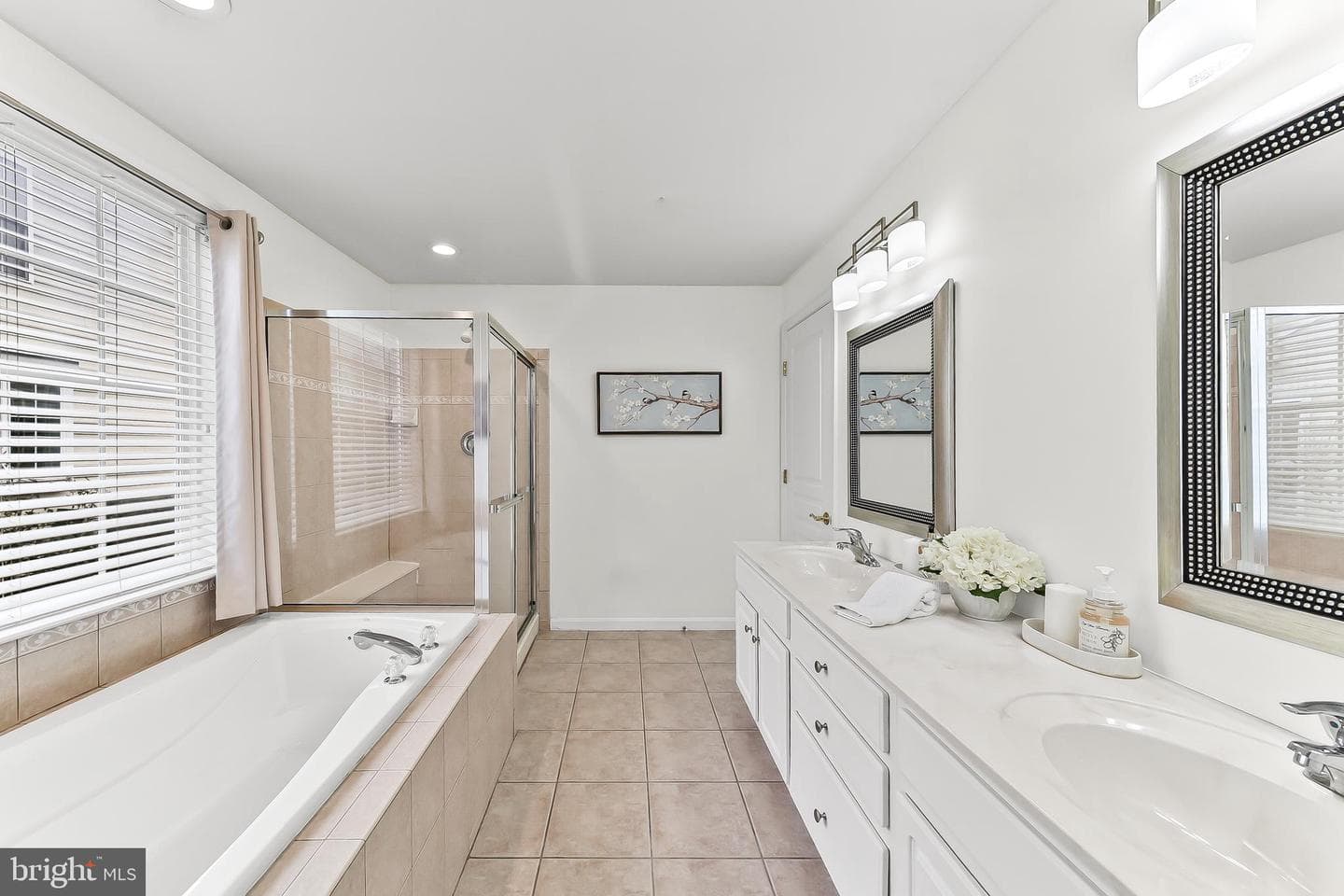 403 Lilac Drive photo 27