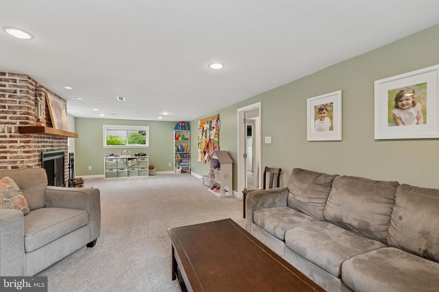 41 S Spring Lane photo 15