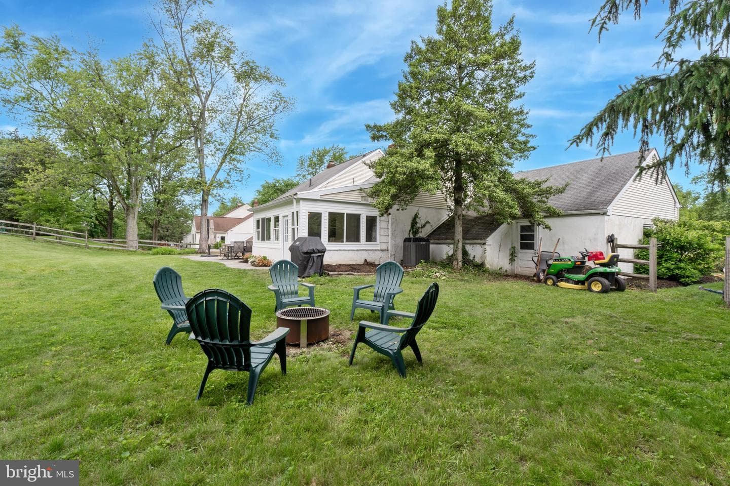 41 S Spring Lane photo 31