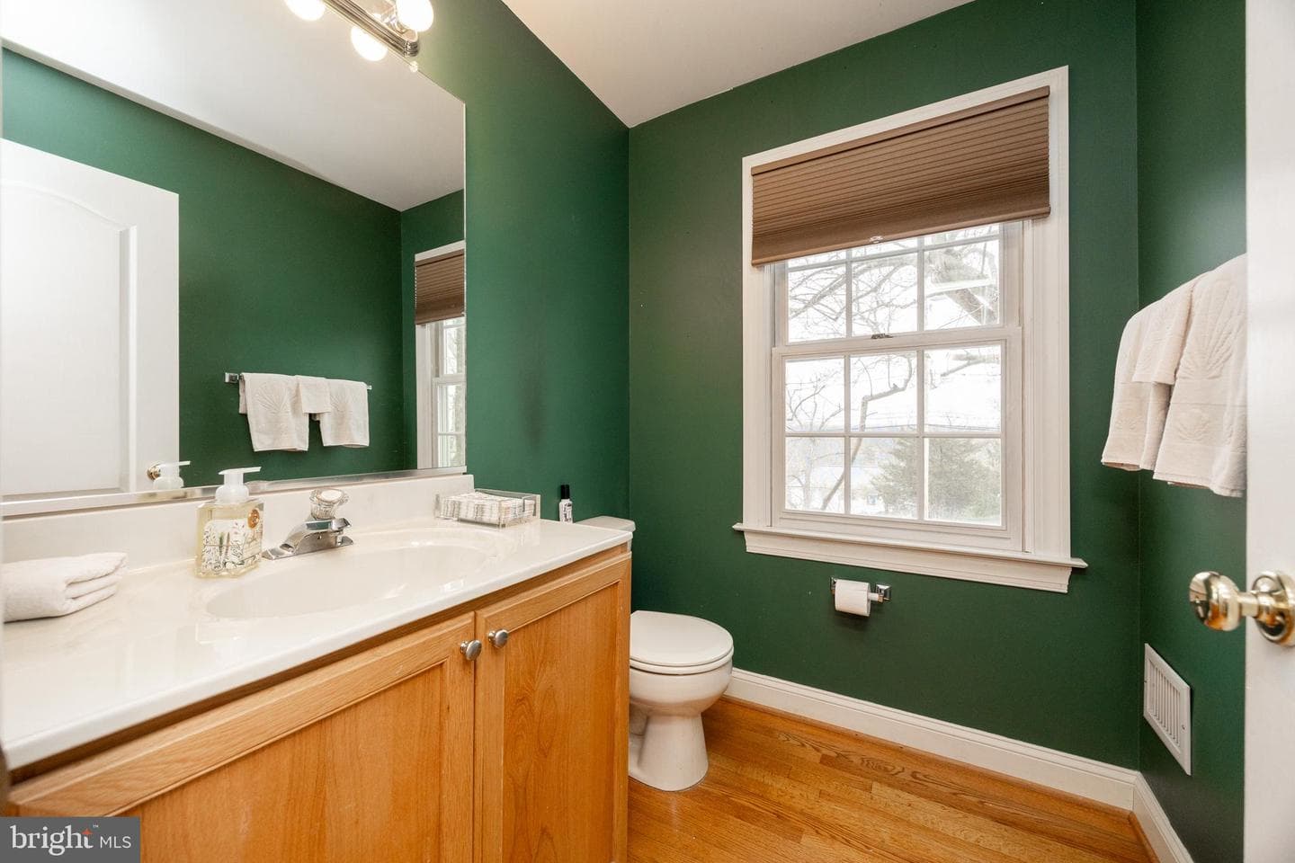 35 Oakwood Lane photo 16