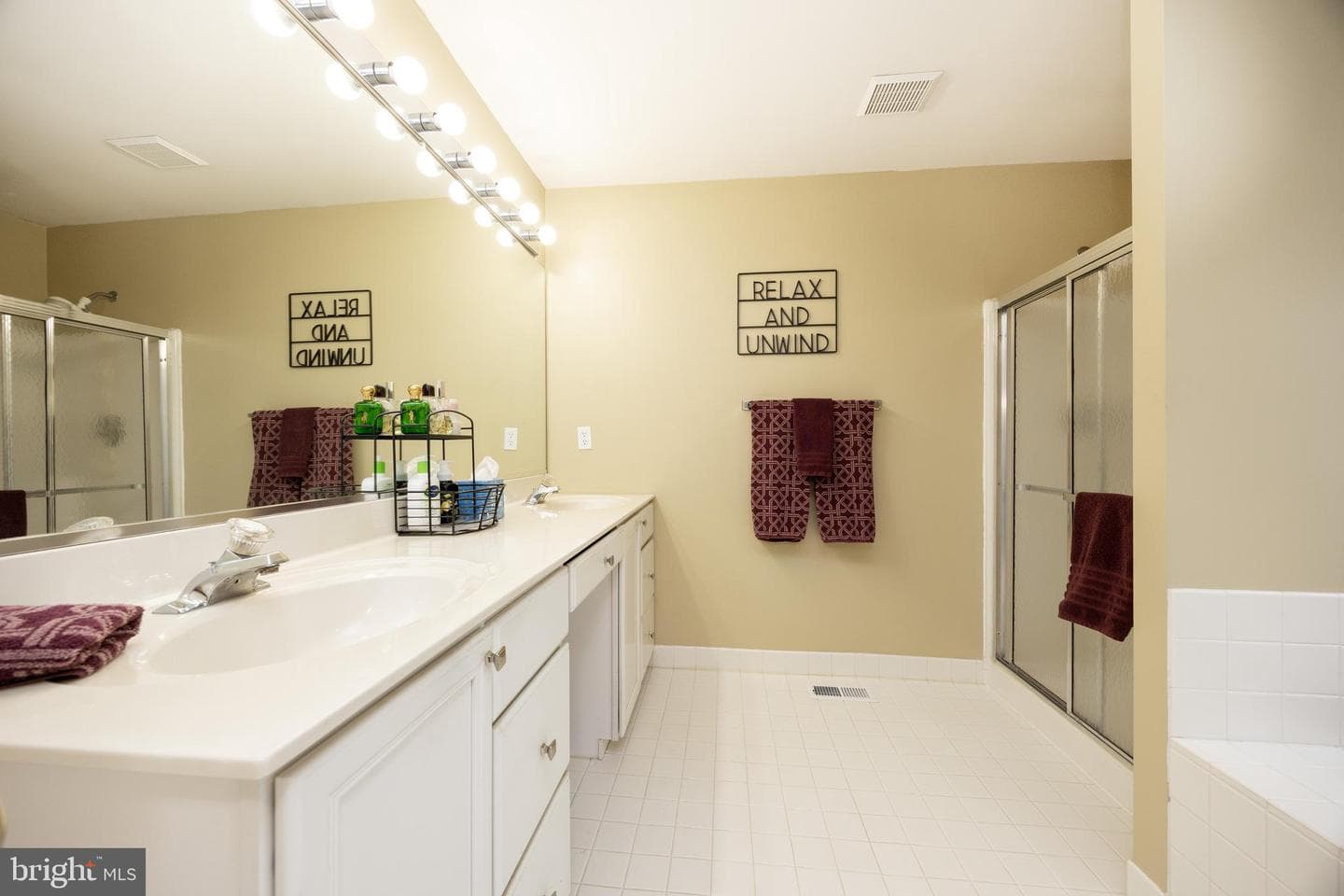 35 Oakwood Lane photo 20