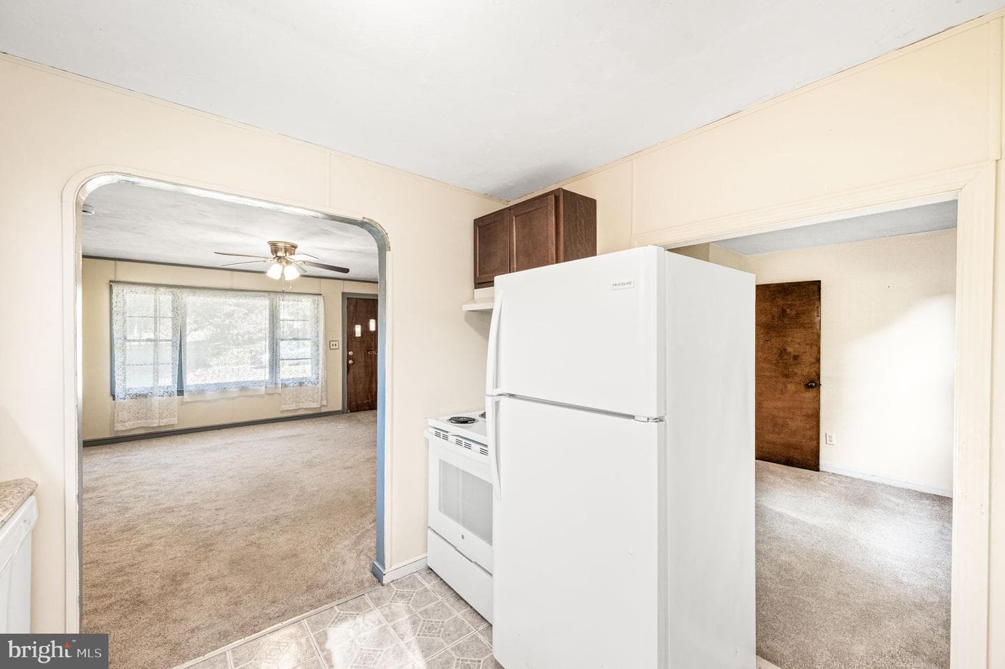 10 W Summit Avenue photo 8