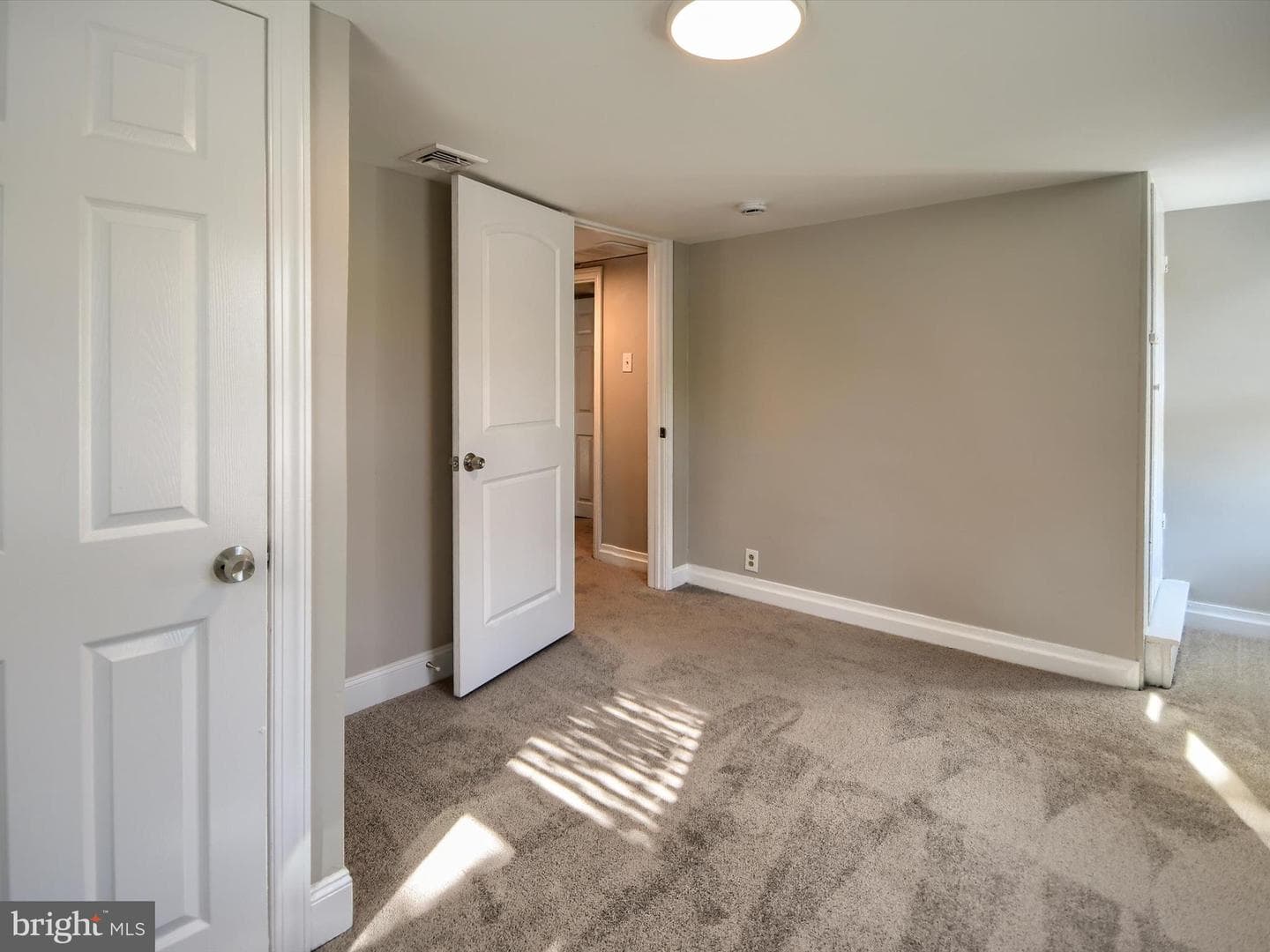 491 N Mill Road photo 17