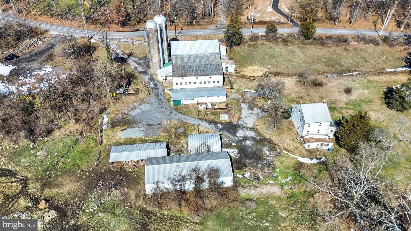 1250 New Philadelphia Road photo 25