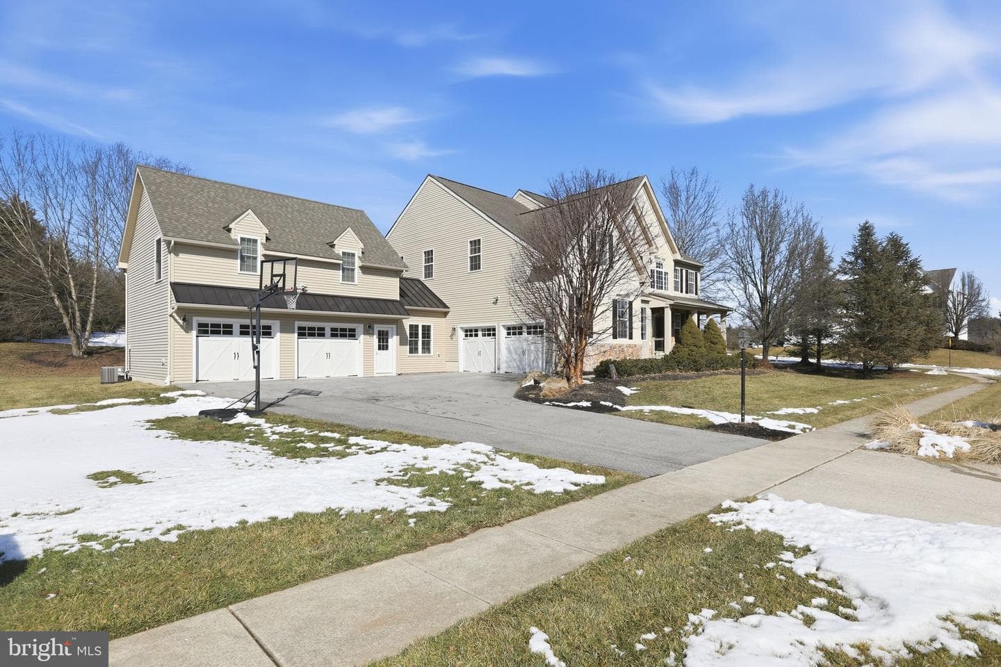 1319 Jamestown Drive photo 5