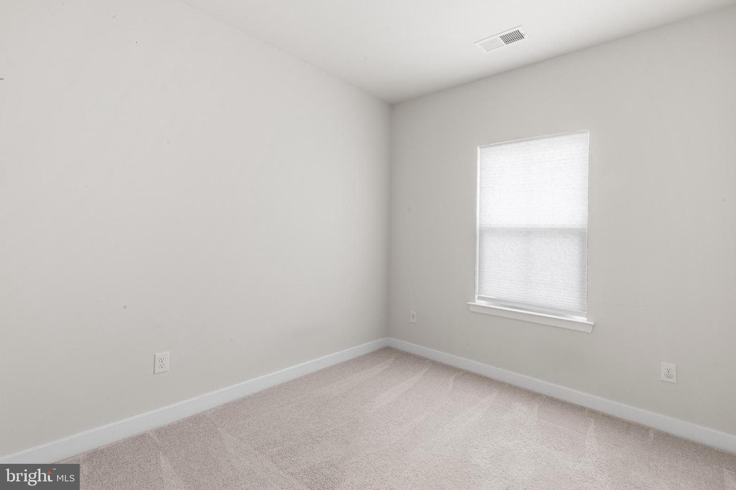 612 Holywell Drive photo 22