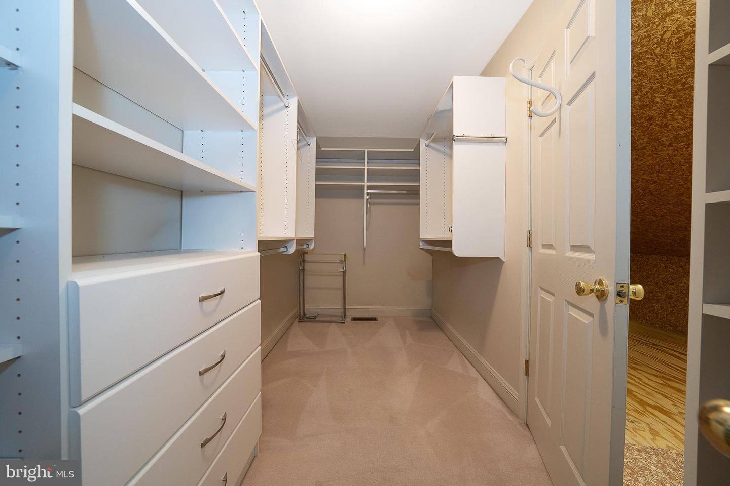 824 Waverly Road photo 22
