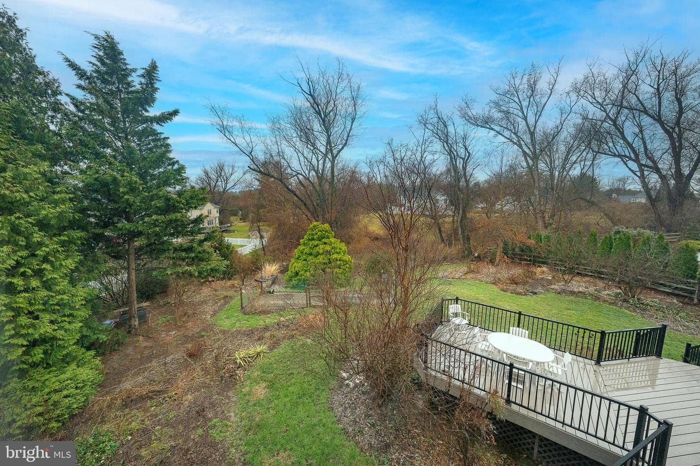 824 Waverly Road photo 40