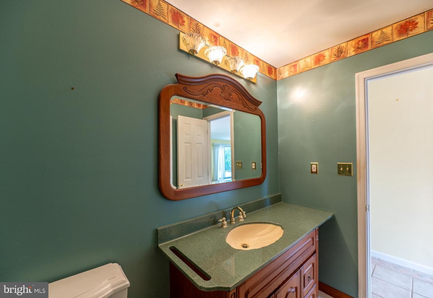 1525 Melville Drive photo 35