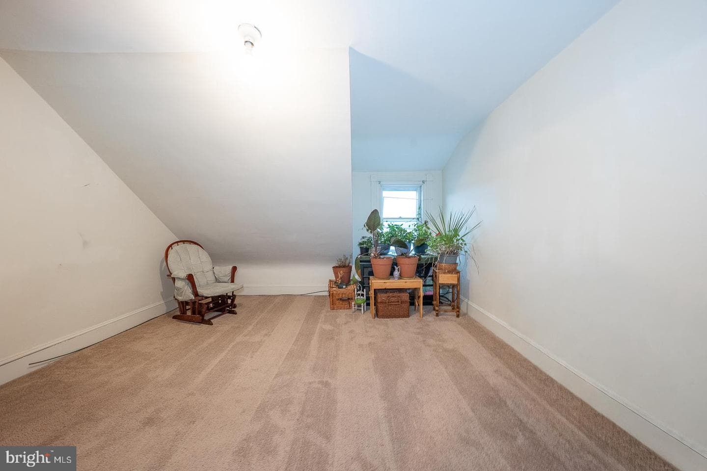 40 Grove Avenue photo 21
