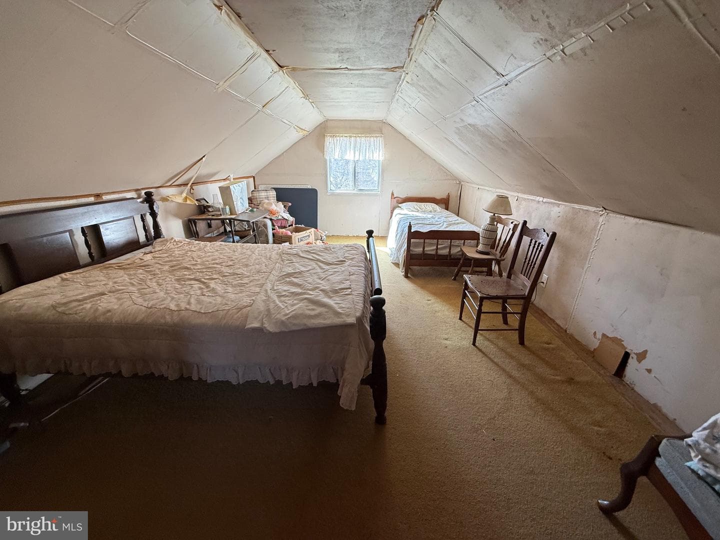 283 Kelton Road photo 15
