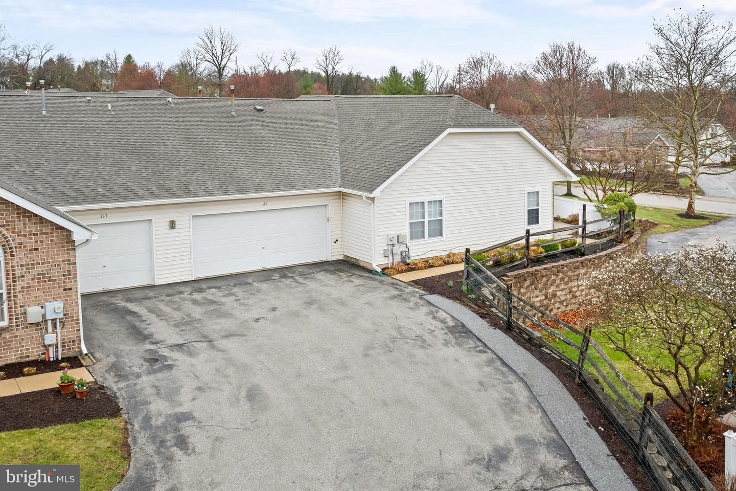135 Village Way #5b photo 7