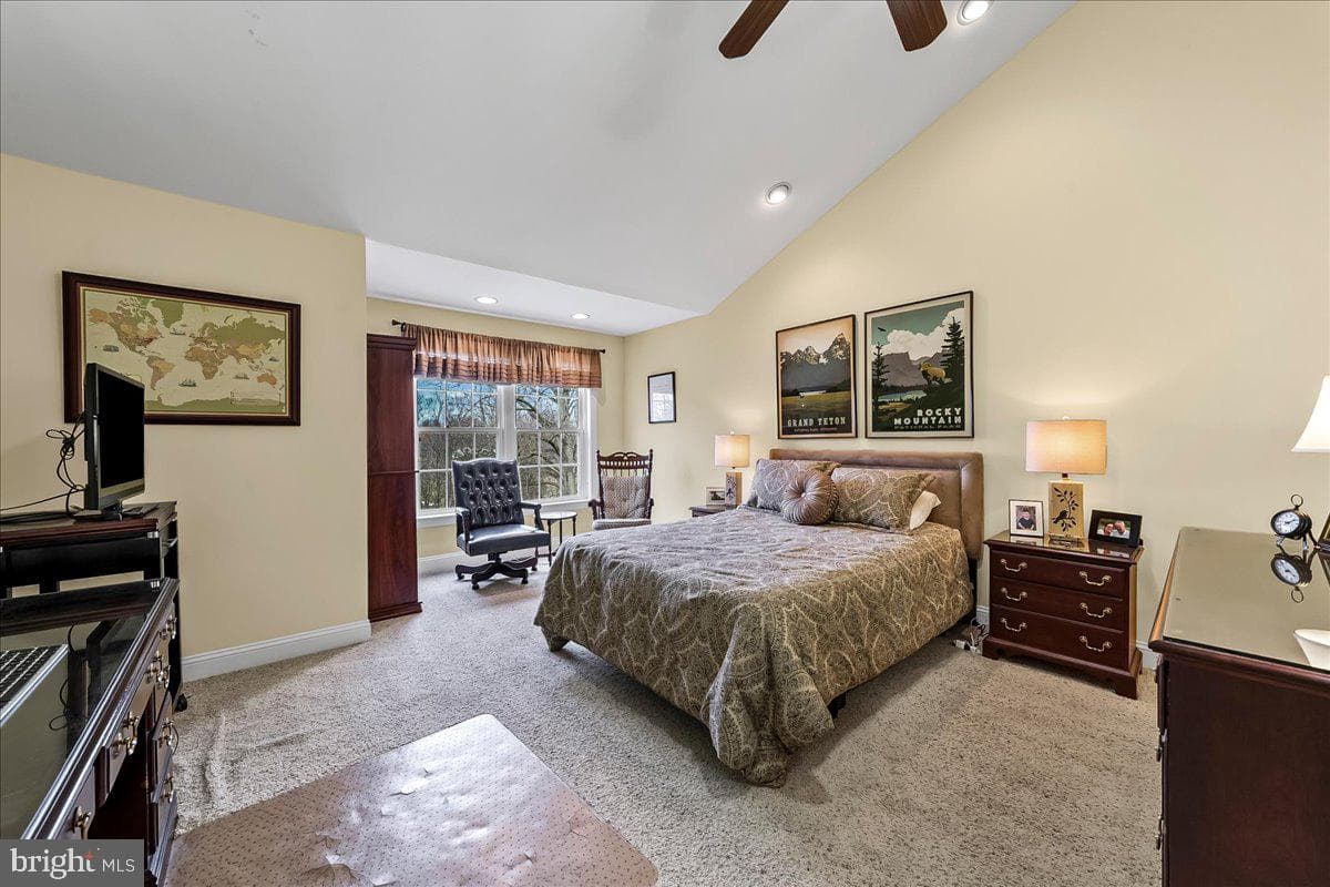 236 Greenbriar Drive photo 29