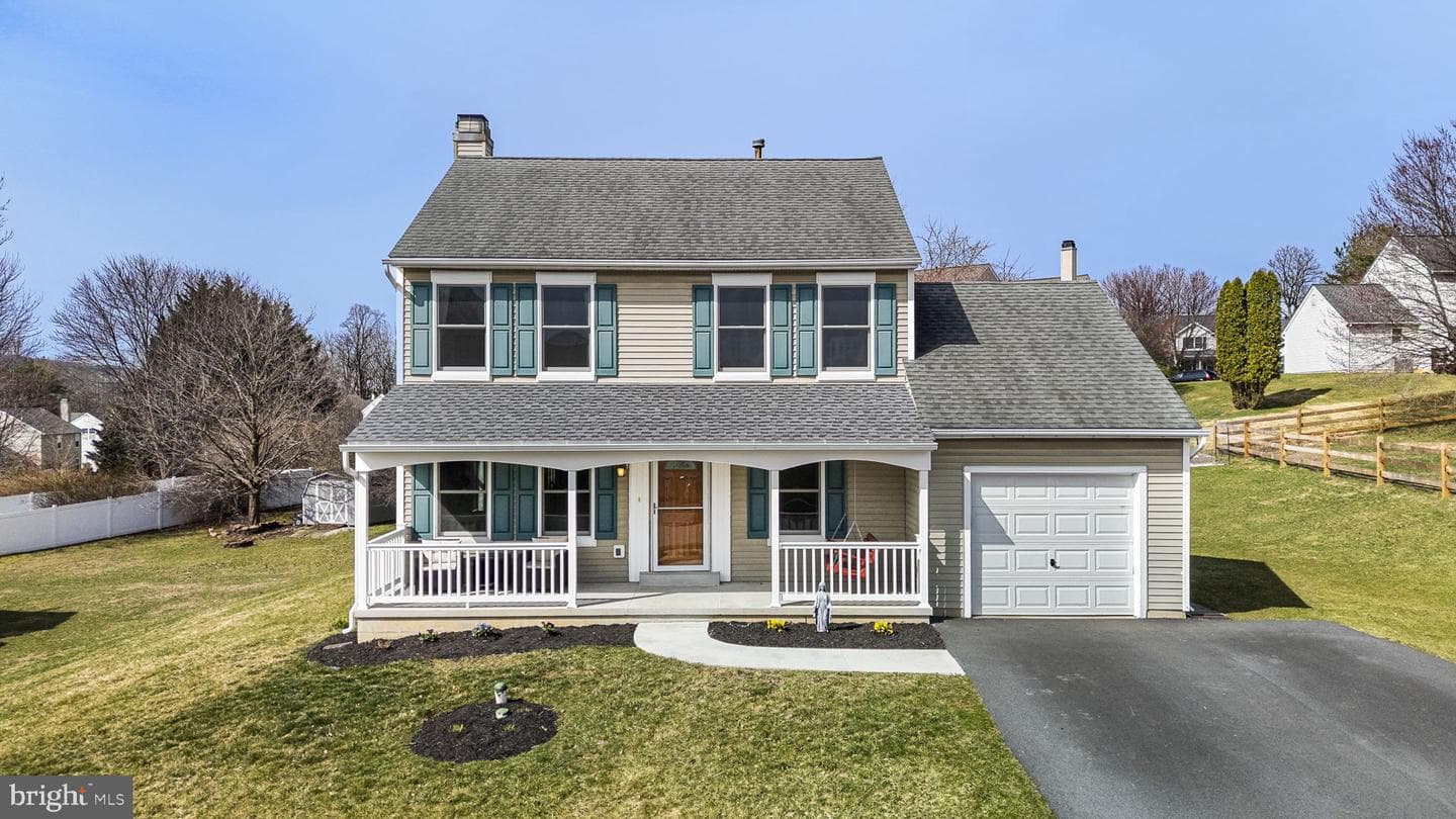 213 Thornridge Drive photo 2