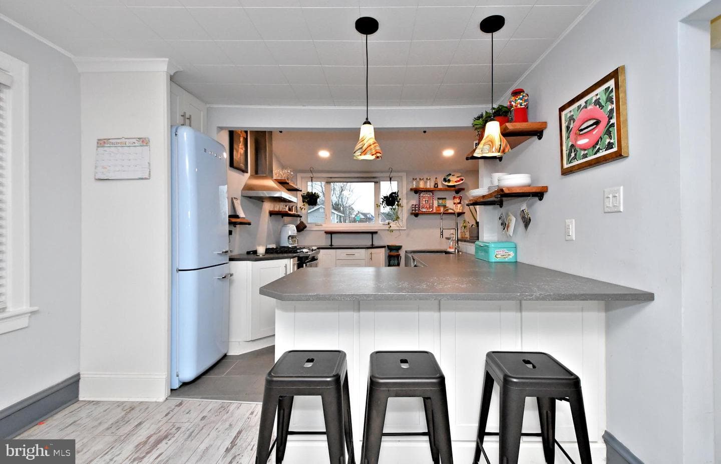 766 Starr Street photo 3
