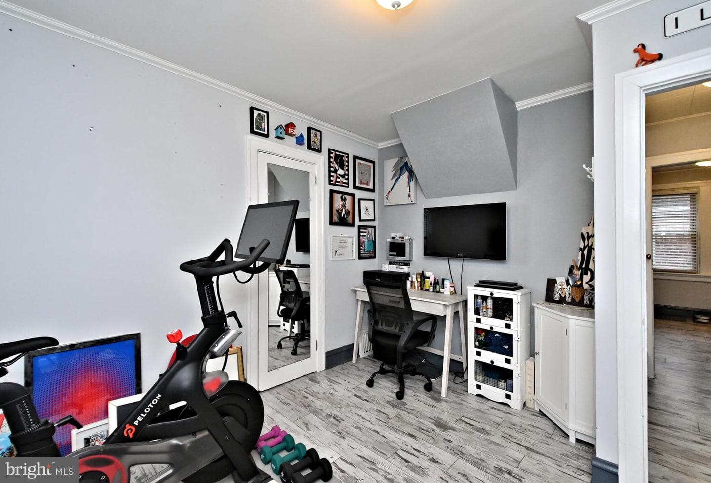 766 Starr Street photo 8