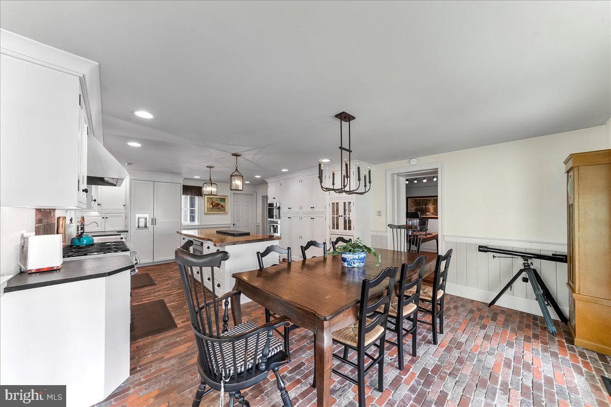 2563 Veronica Drive photo 30