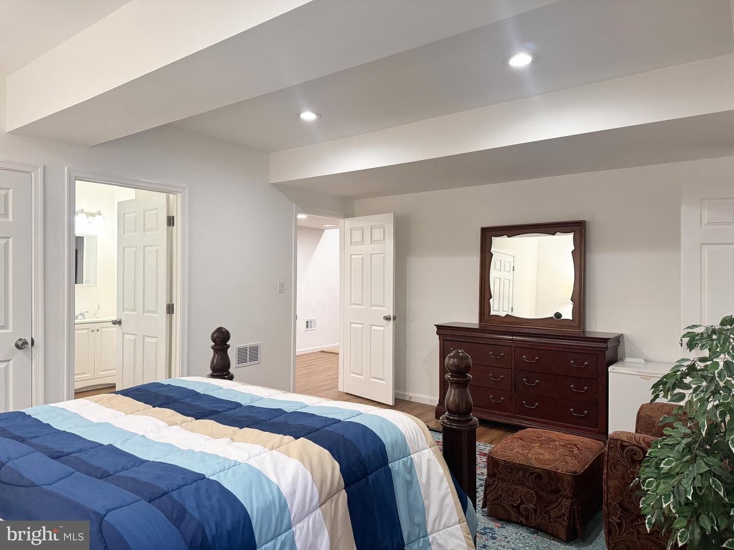 21 Meadow Lane photo 35