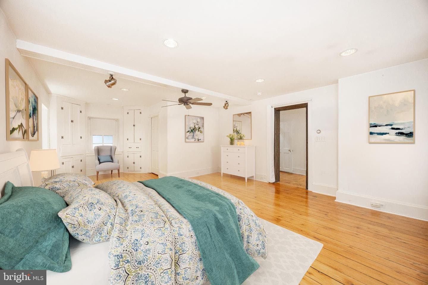 580 Reeds Road photo 22