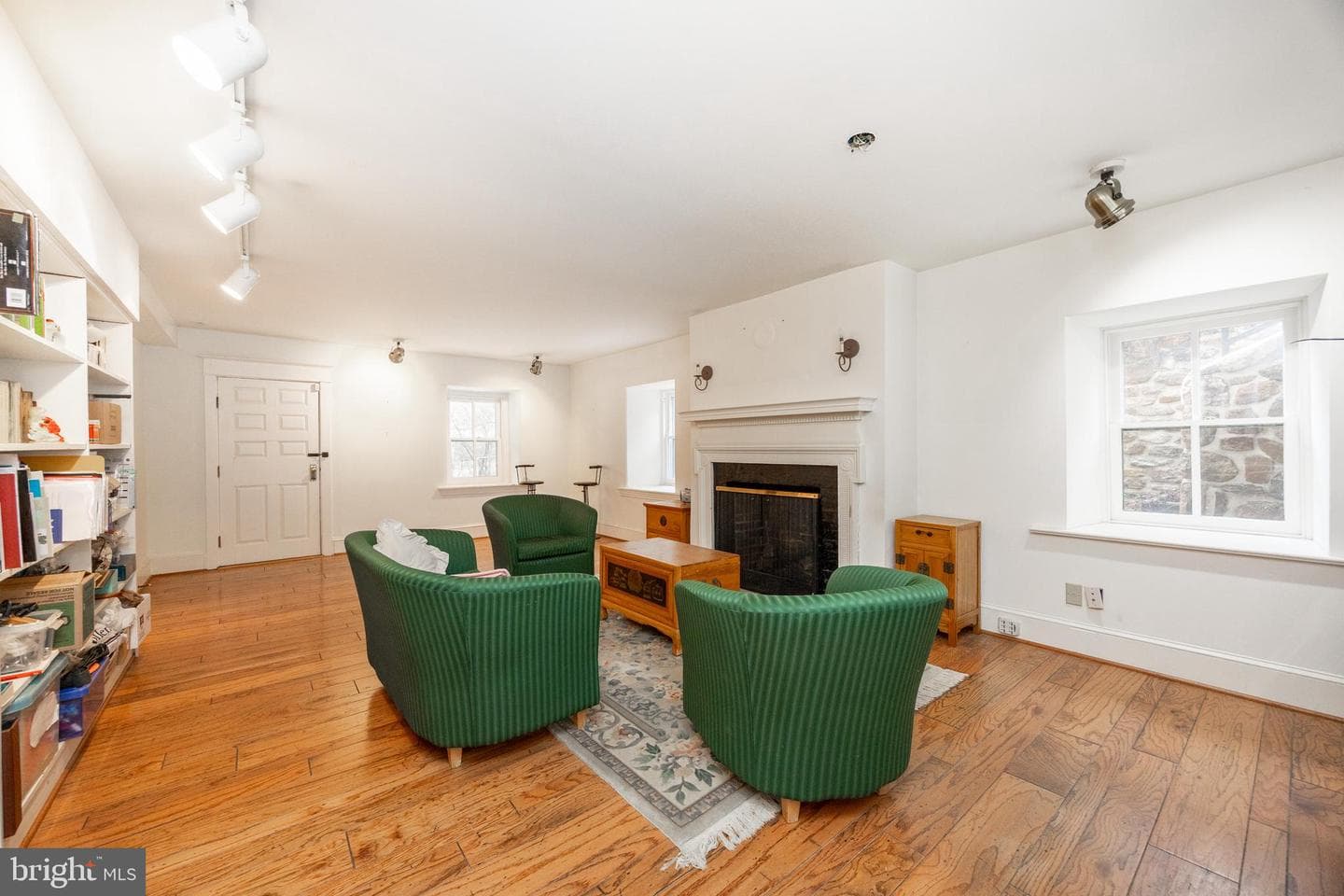 580 Reeds Road photo 6