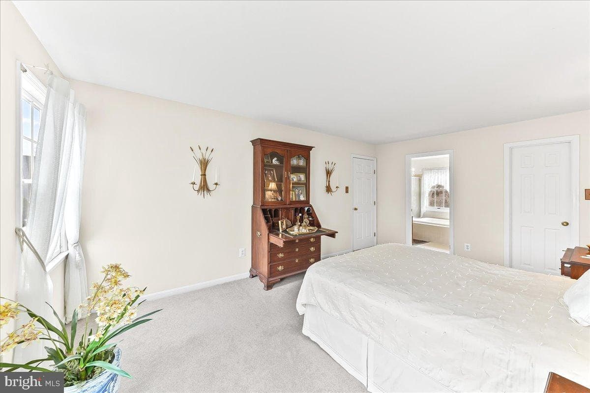 203 Balmoral Circle photo 22