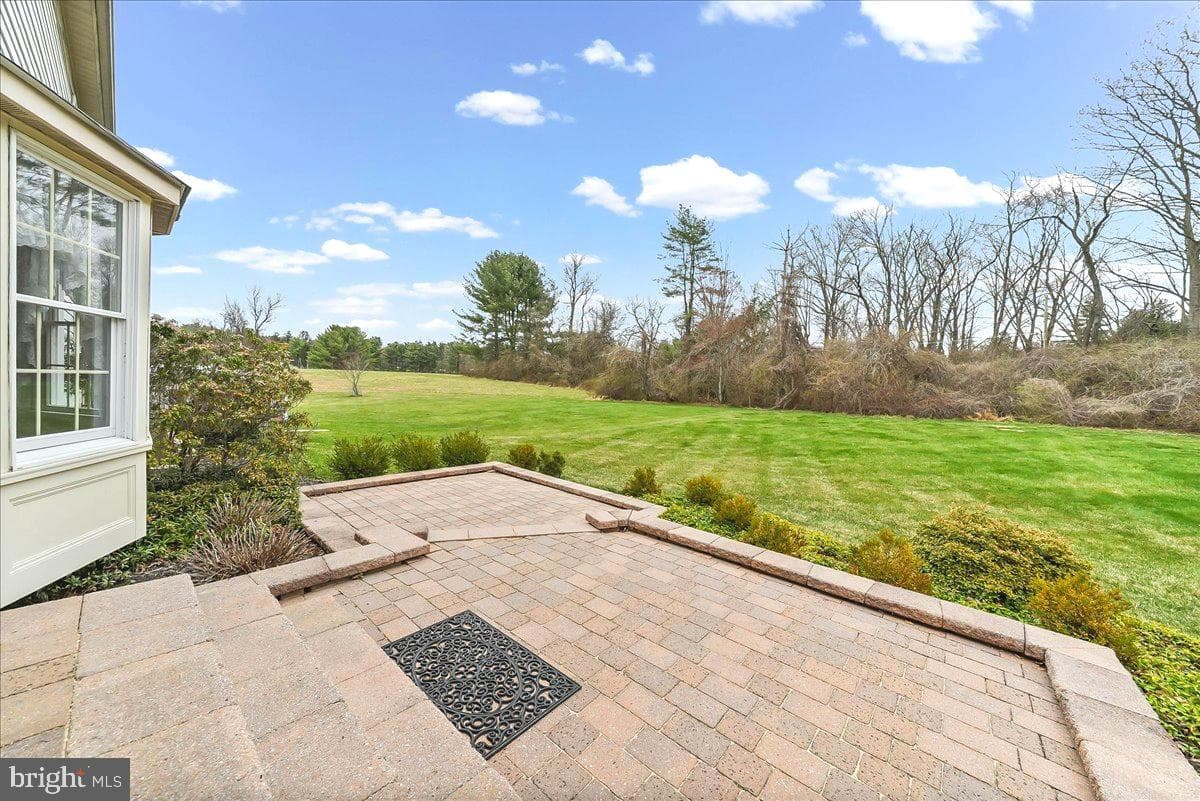 203 Balmoral Circle photo 33