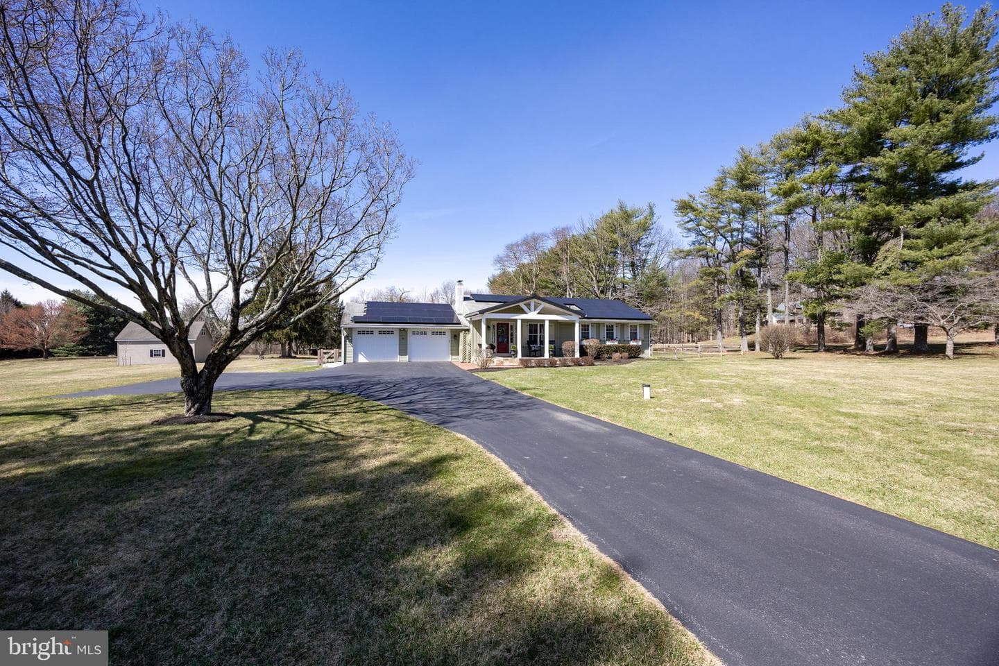 41 Denton Drive photo 2