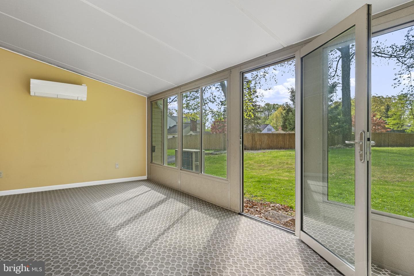 304 Crump Road photo 18