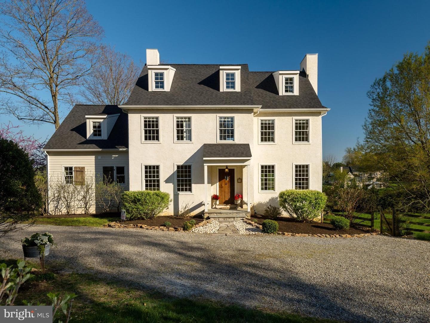 100 Pennfield Drive photo 2