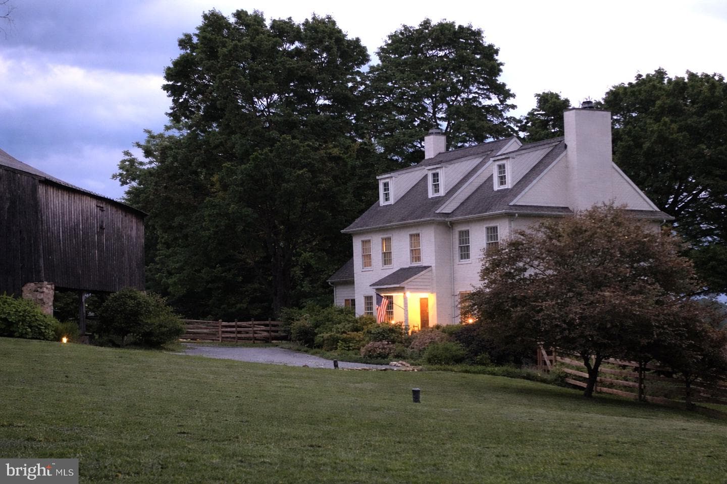 100 Pennfield Drive photo 5