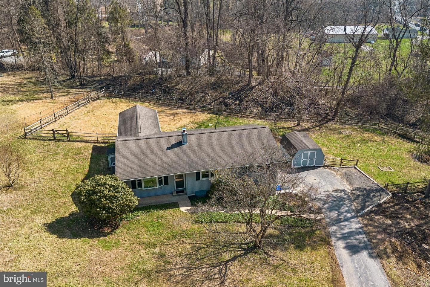 100 Evergreen Drive photo 34