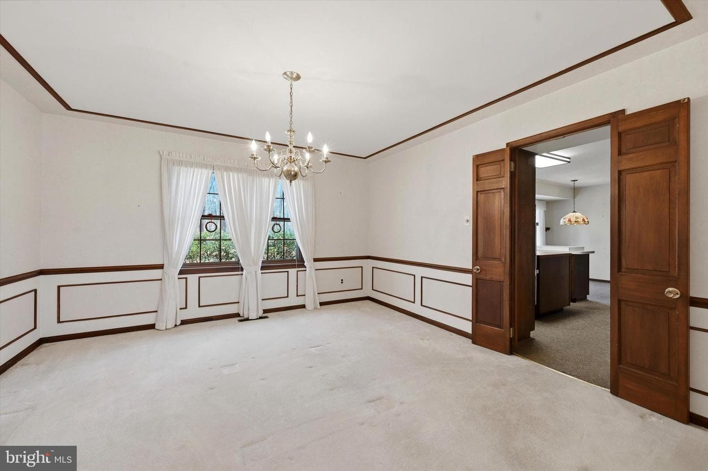 521 Susan Drive photo 4