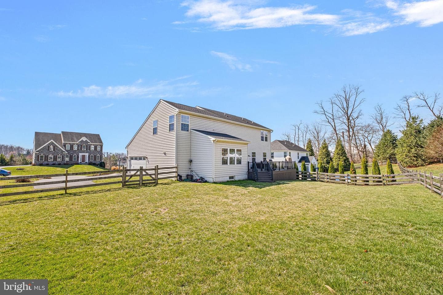 103 Pierce Lane photo 3