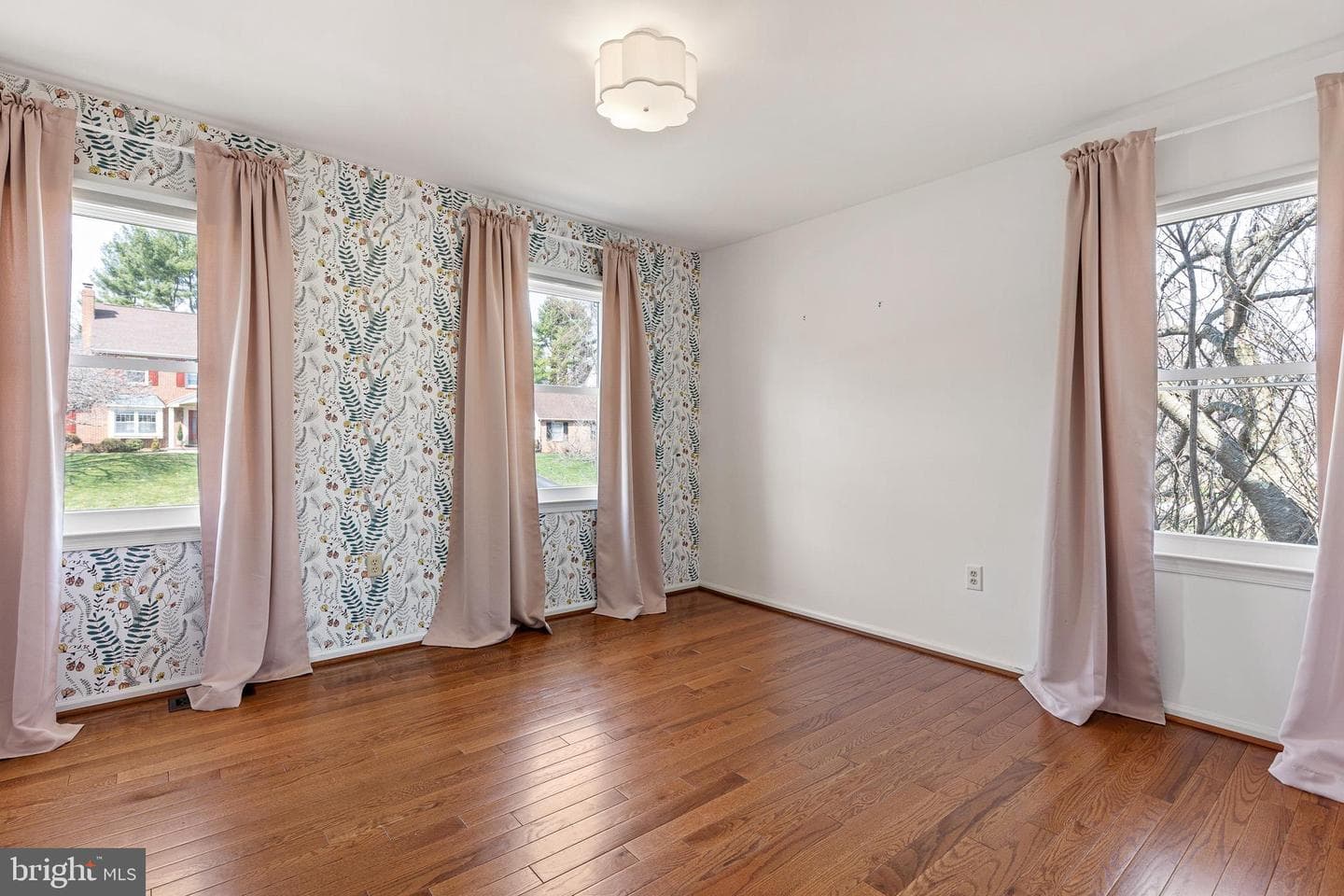 820 Plumtry Drive photo 23